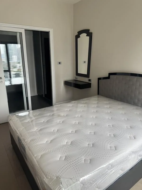 Property photos for The Crest Sukhumvit 34