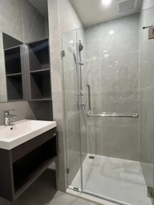 Property photos for Nue District R9