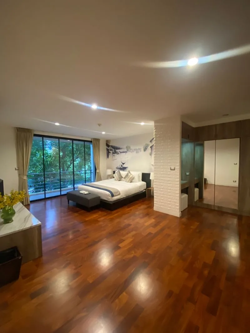 Property photos for Benviar Tonson Residence