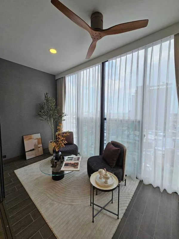 Property photos for Siamese Exclusive Queens