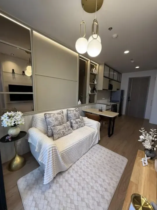 Property photos for The Issara Sathorn