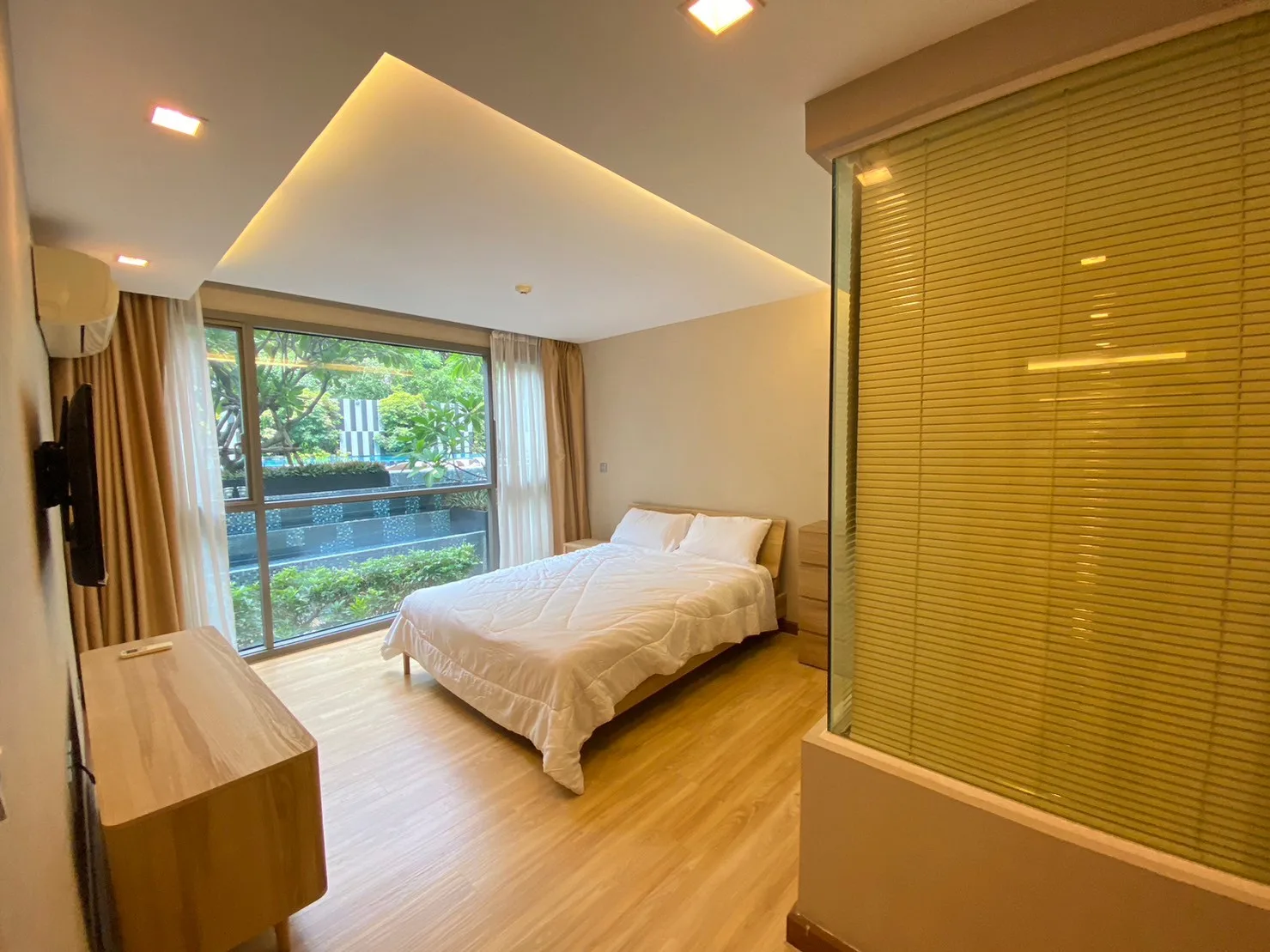 Property photos for Via Botani