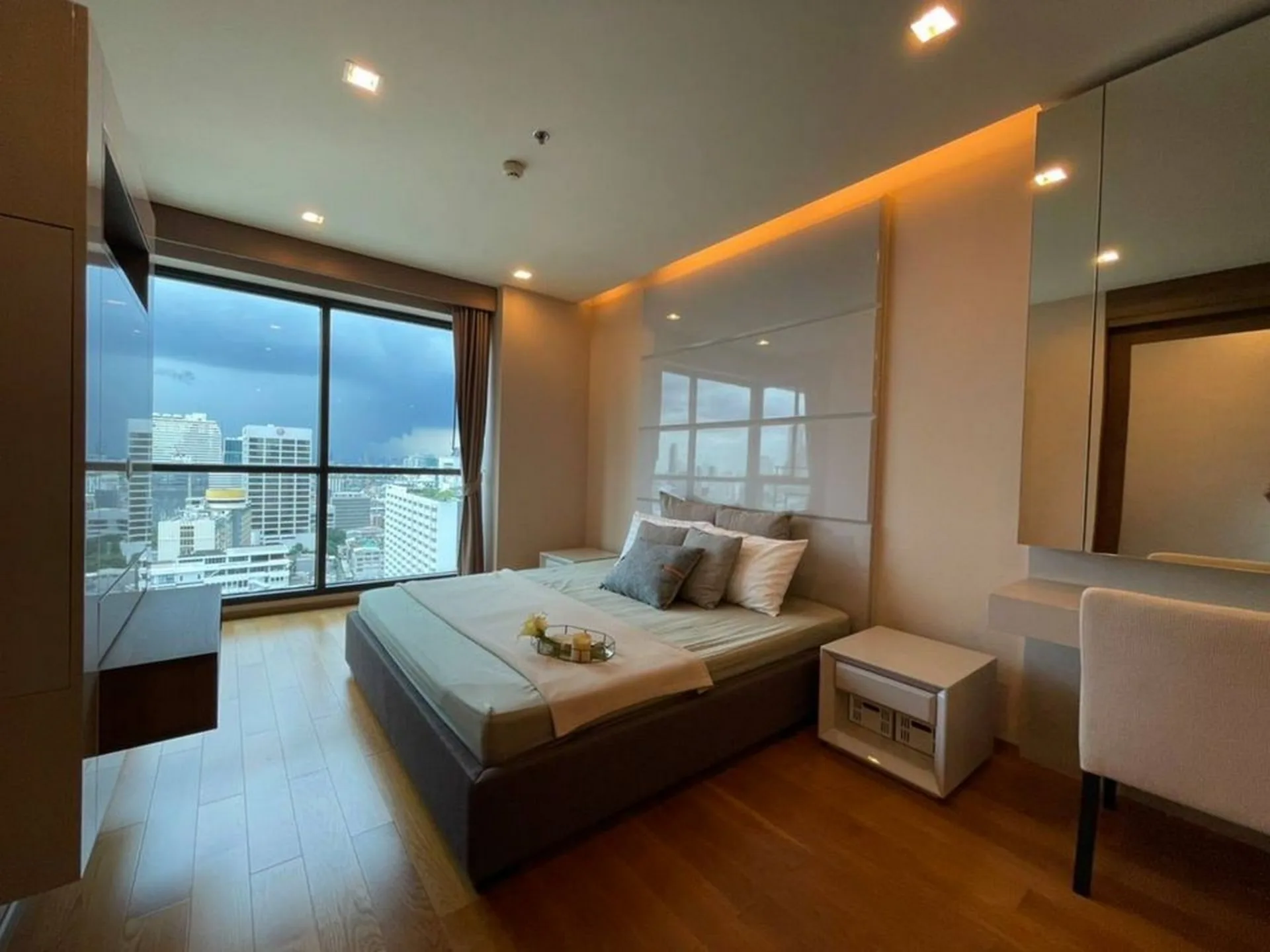 Property photos for The Address Sathorn