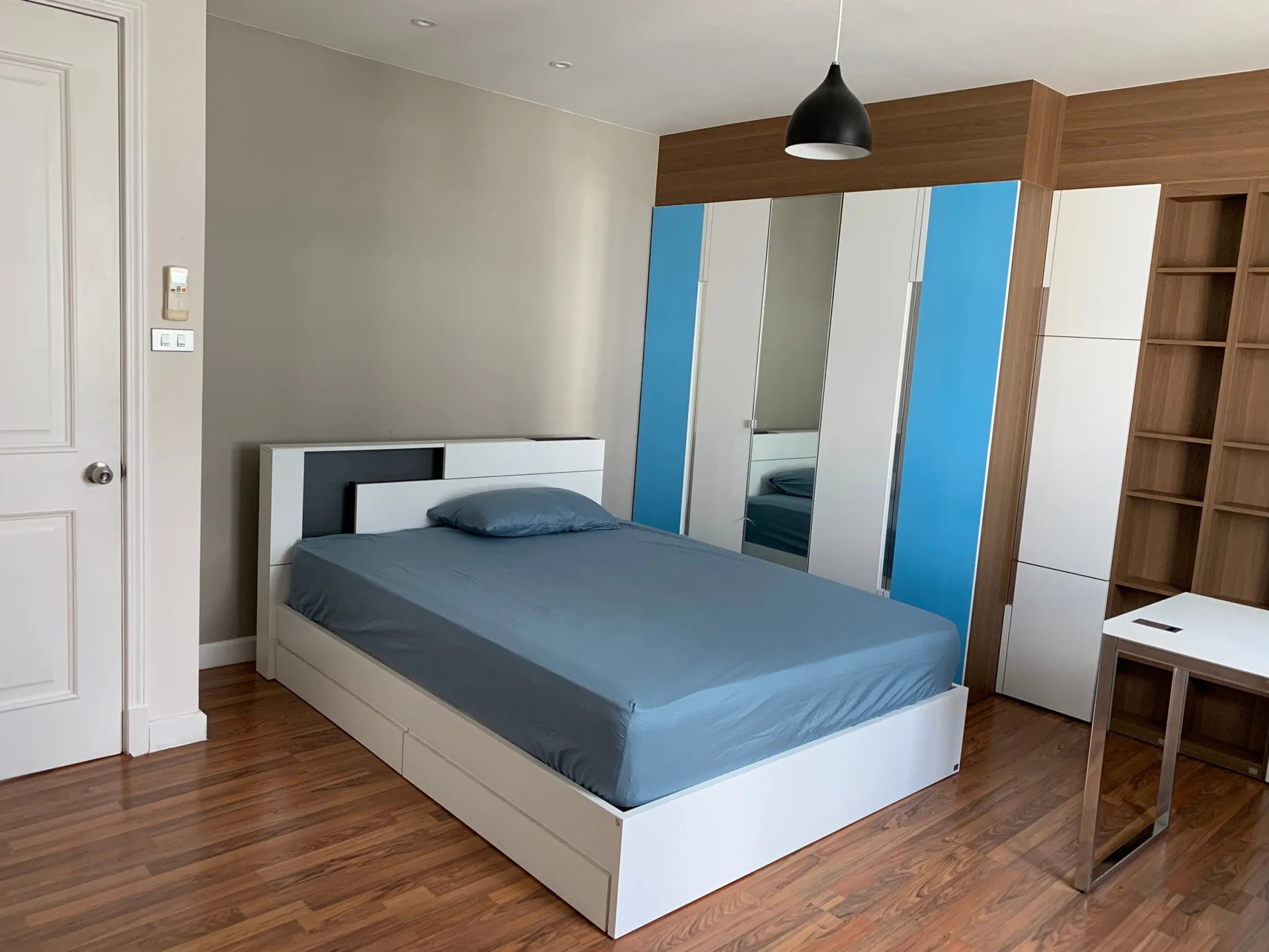 Property photos for Townhouse Soi Santi Suk