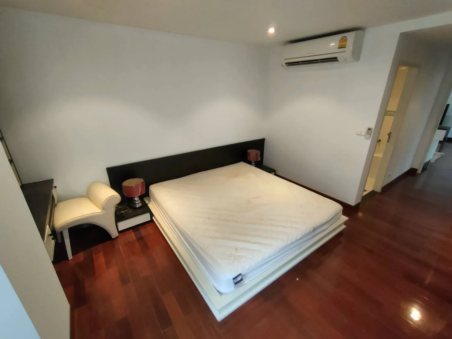 Property photos for Urbana Sukhumvit 15