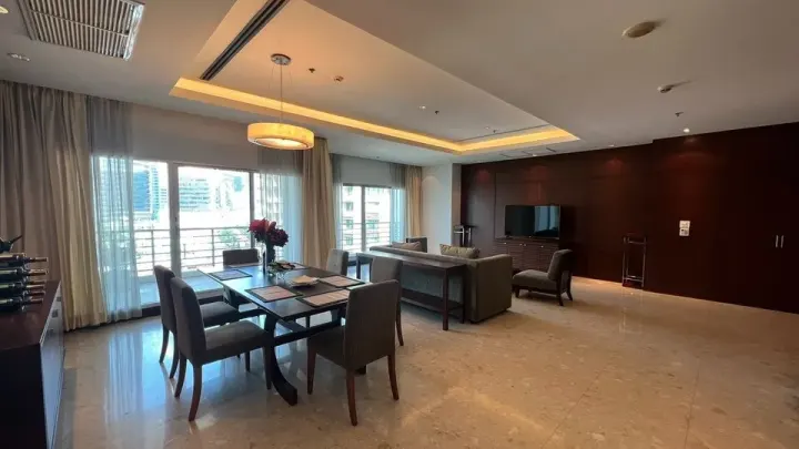 Property photos for Royal Residence Park