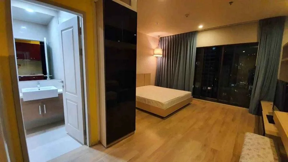 Property photos for Noble Refine