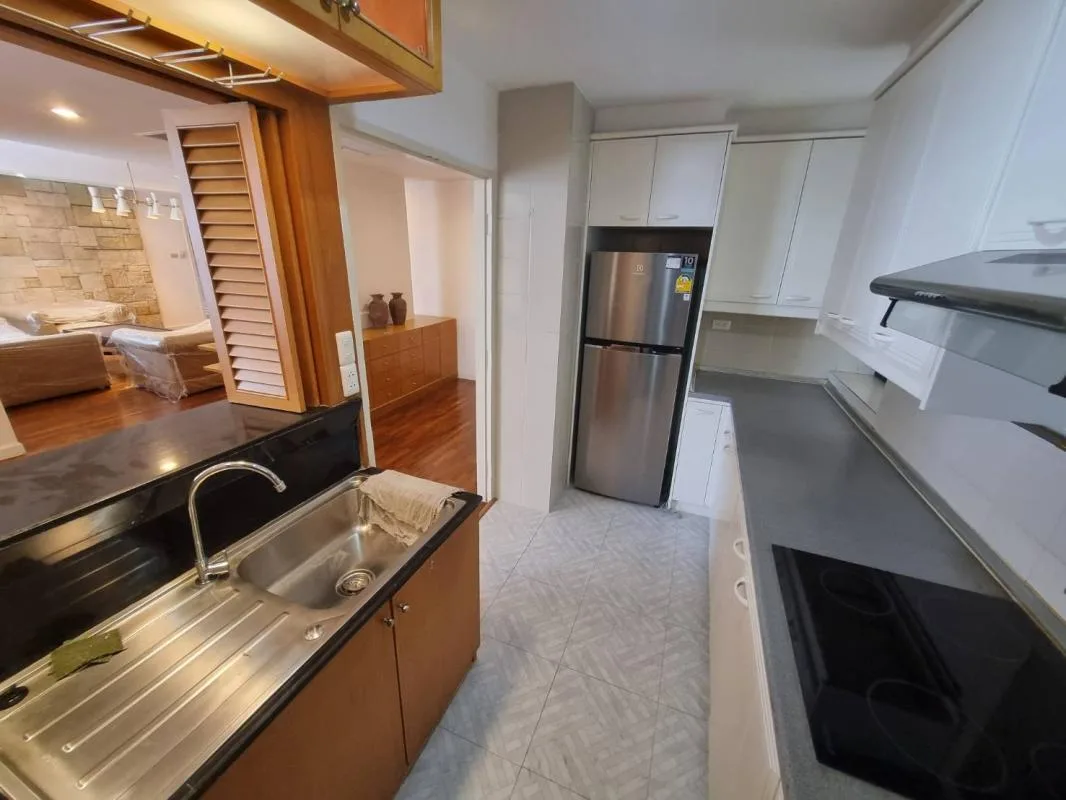 Property photos for Baan Piya Sathorn