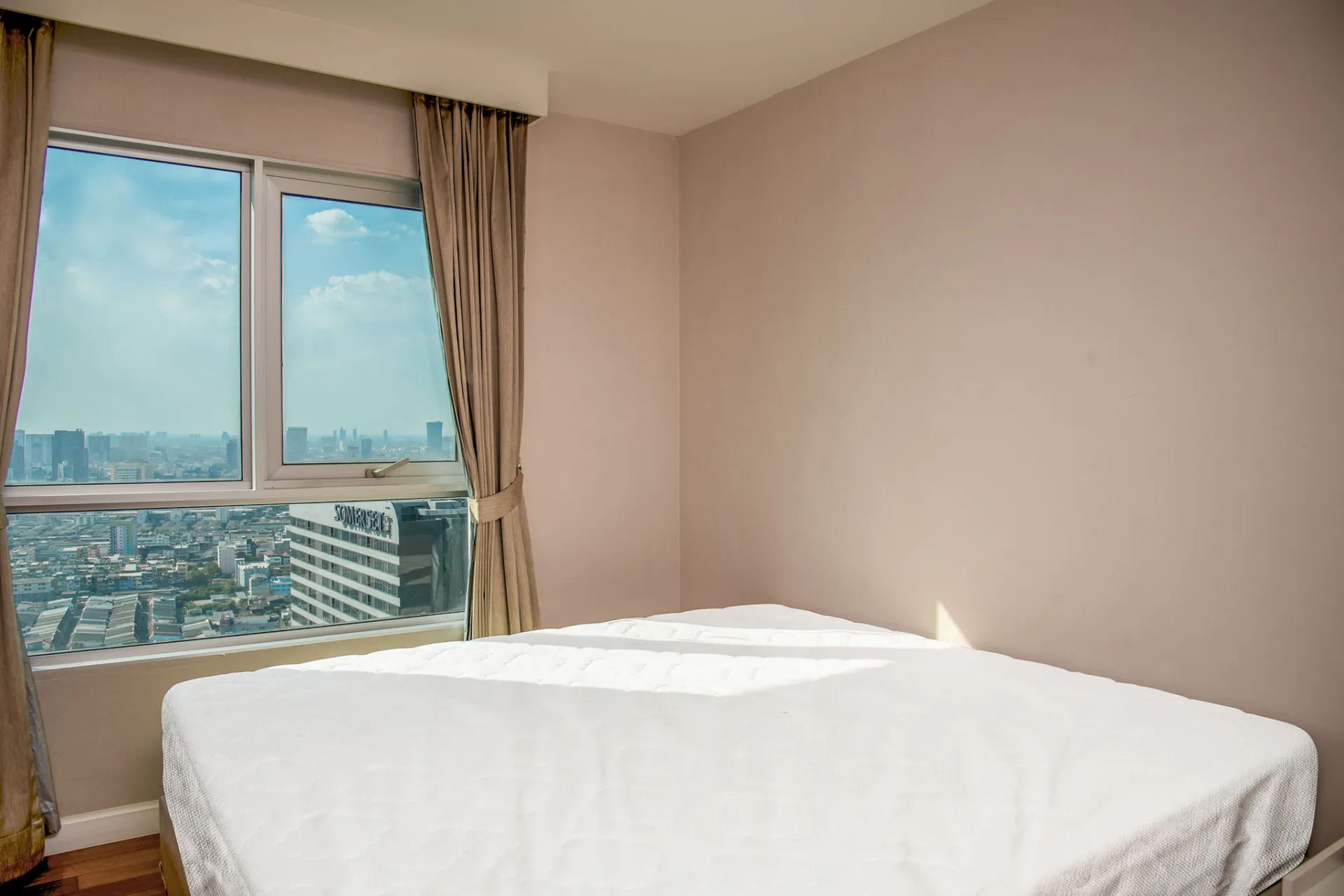 Property photos for Belle Grand Rama 9