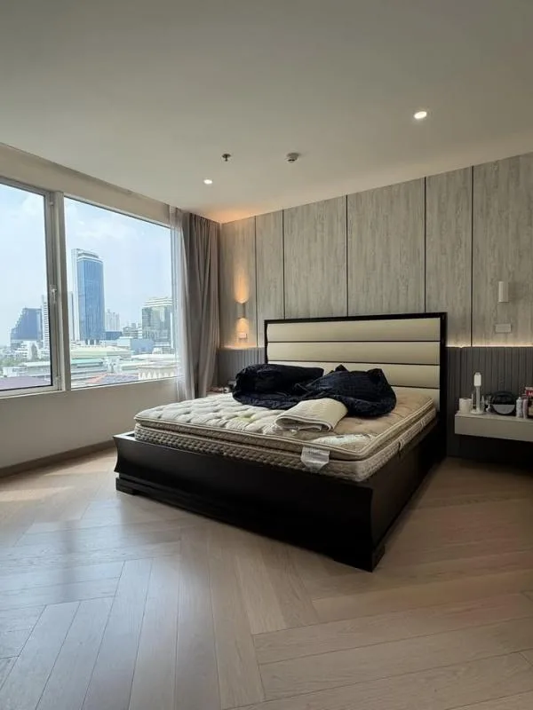Property photos for The Royal Saladaeng