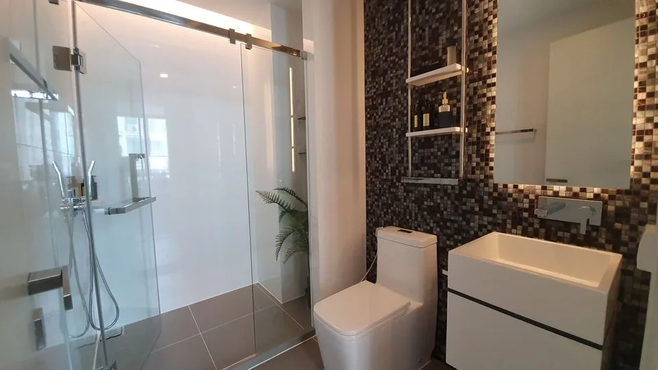 Property photos for The Room Sukhumvit 69