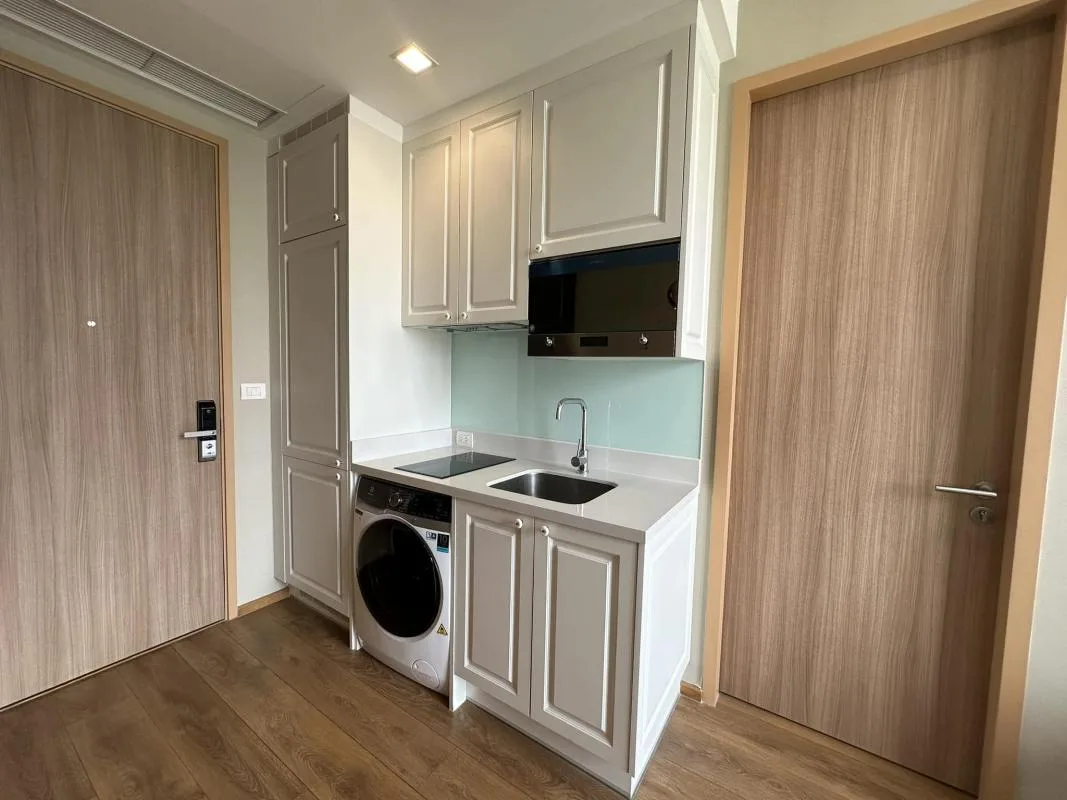 Property photos for Noble BE 33