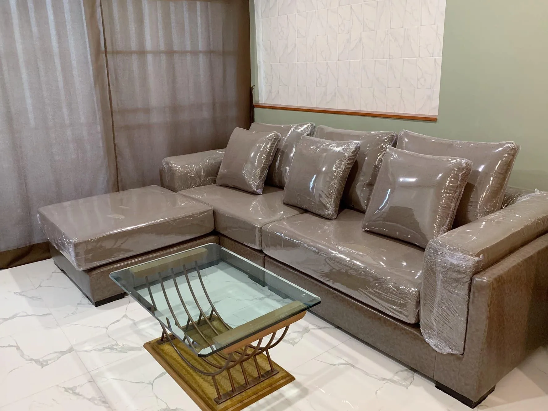 Property photos for Saranjai Mansion