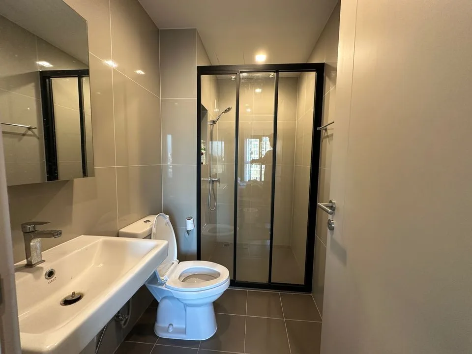 Property photos for The Base Phetchaburi-thonglor