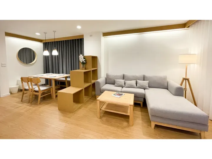 Property photos for Centric Scene Phaholyothin 9