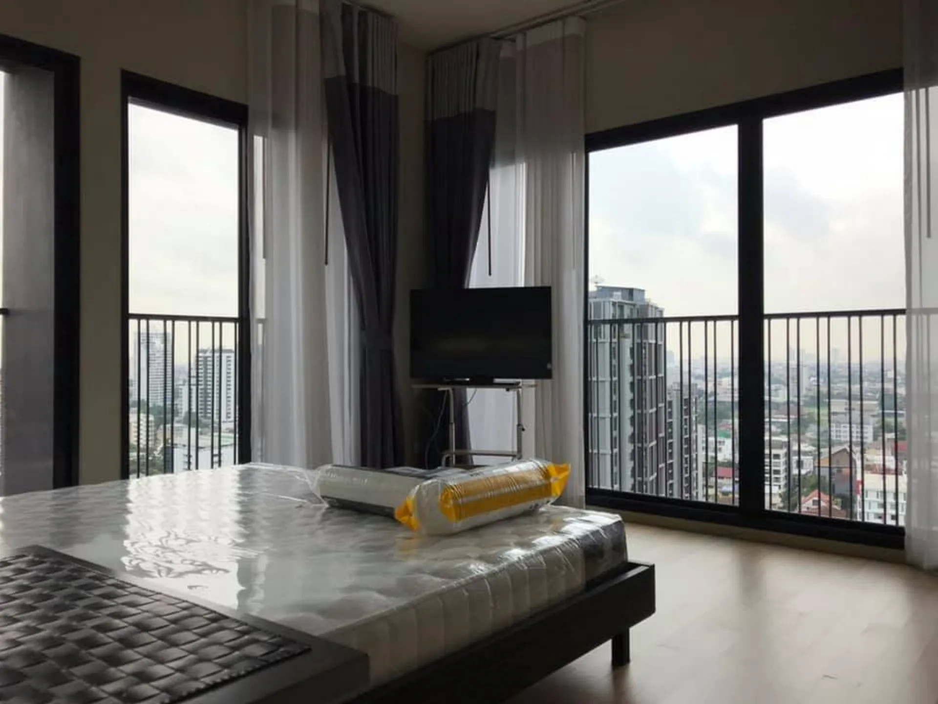 Property photos for Noble Reveal