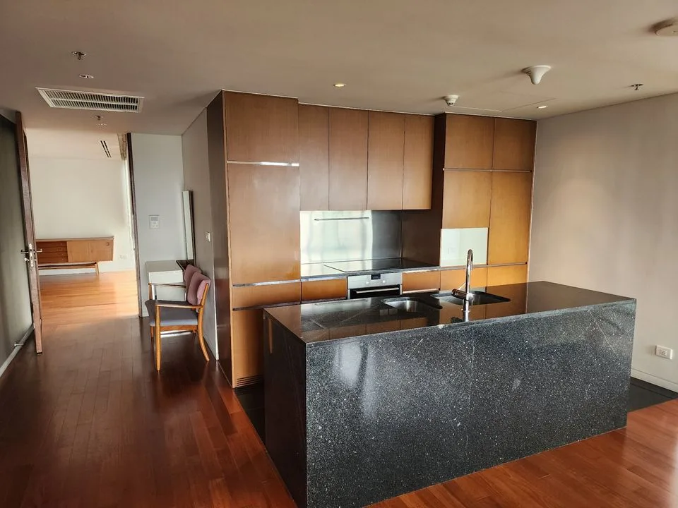 Property photos for Hansar Rajdamri