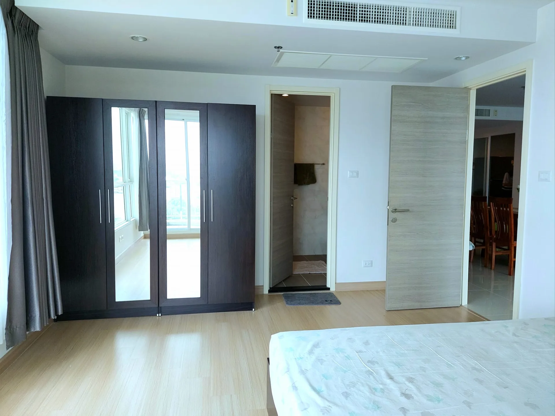 Property photos for Supalai Riva Grande