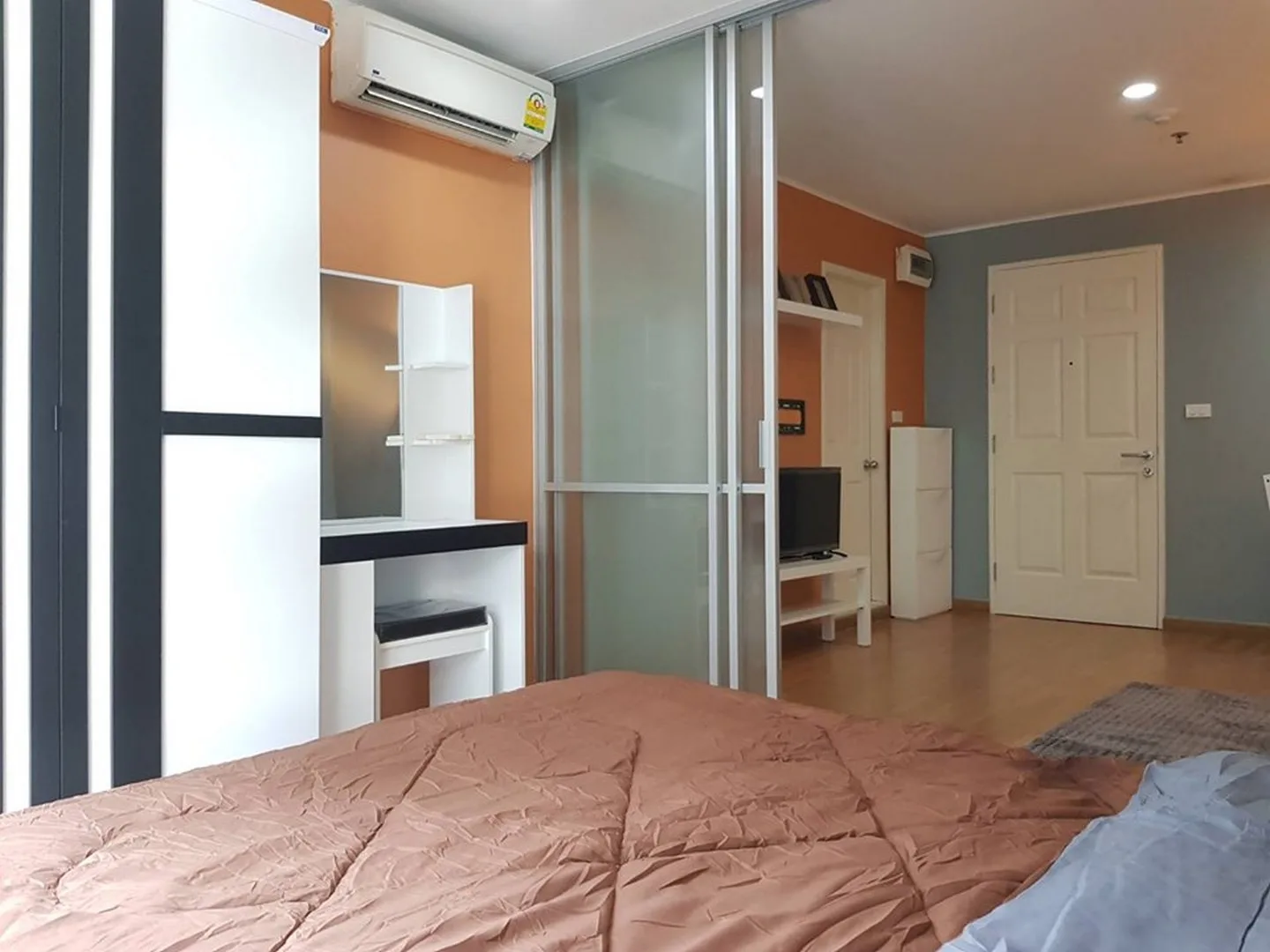 Property photos for U Delight @ Huay Kwang Station