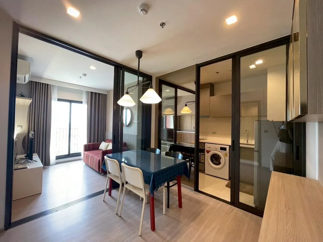 Property photos for Life Asoke Hype