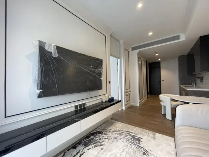 Property photos for Muniq Langsuan