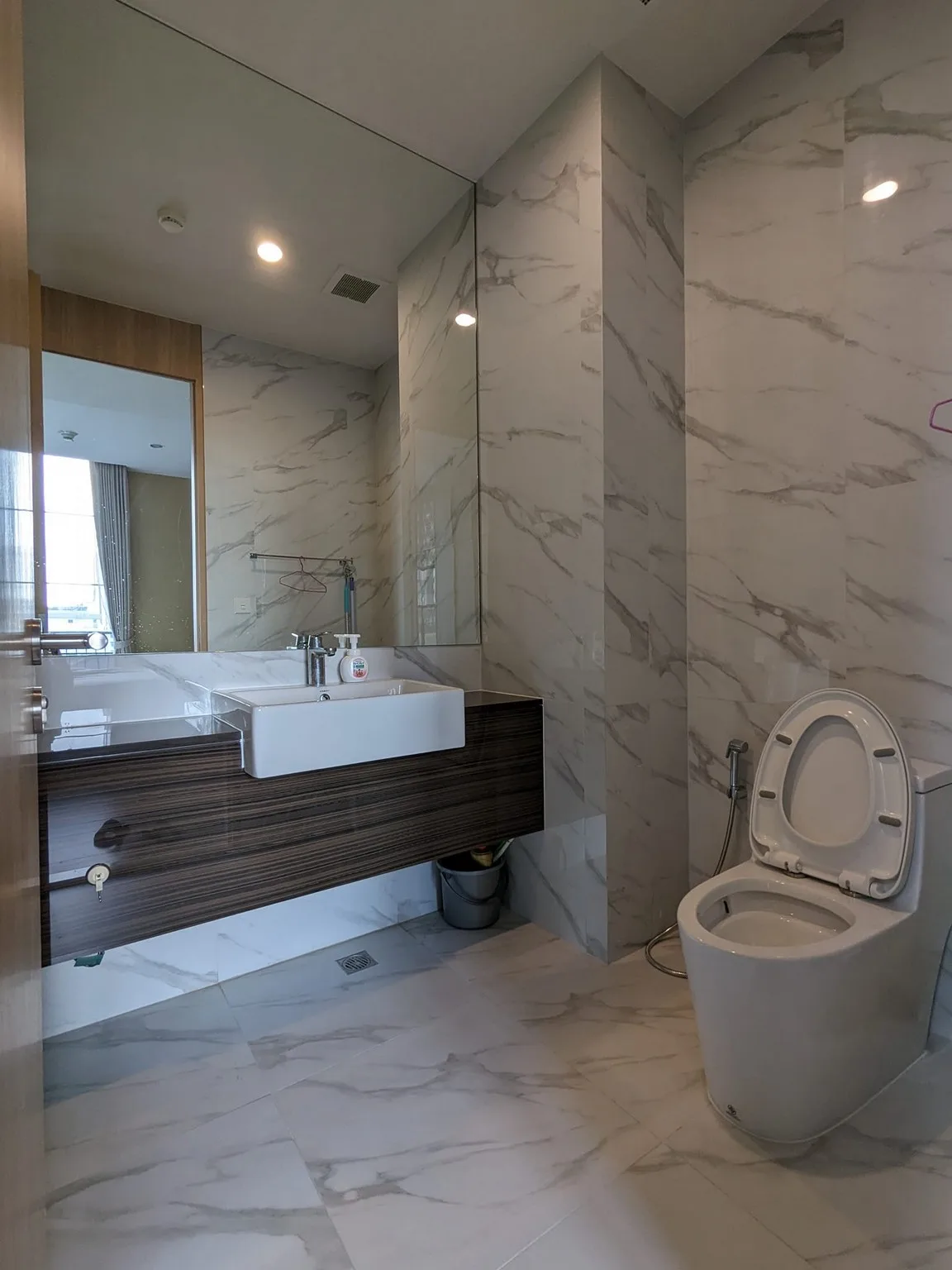 Property photos for Noble BE19