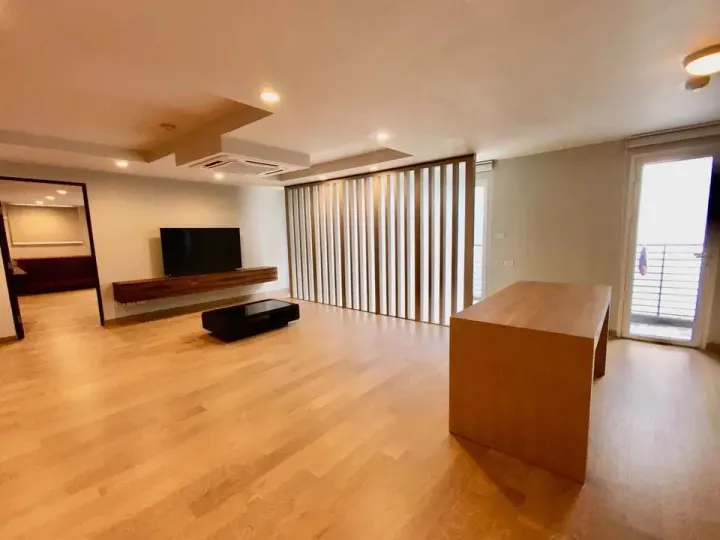 Property photos for Avenue 61