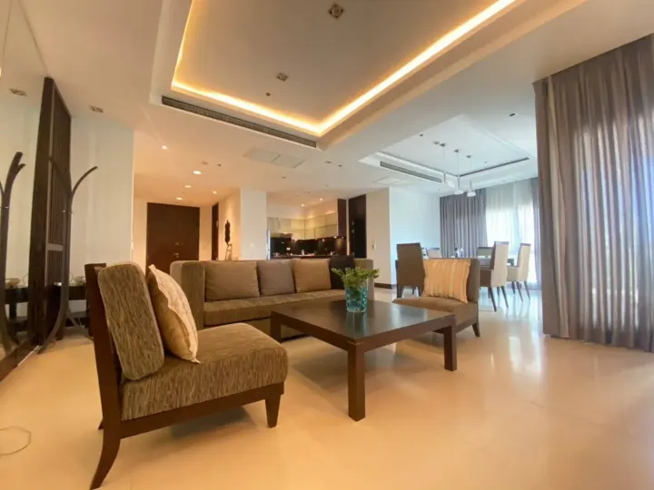 Property photos for Royal Residence Park