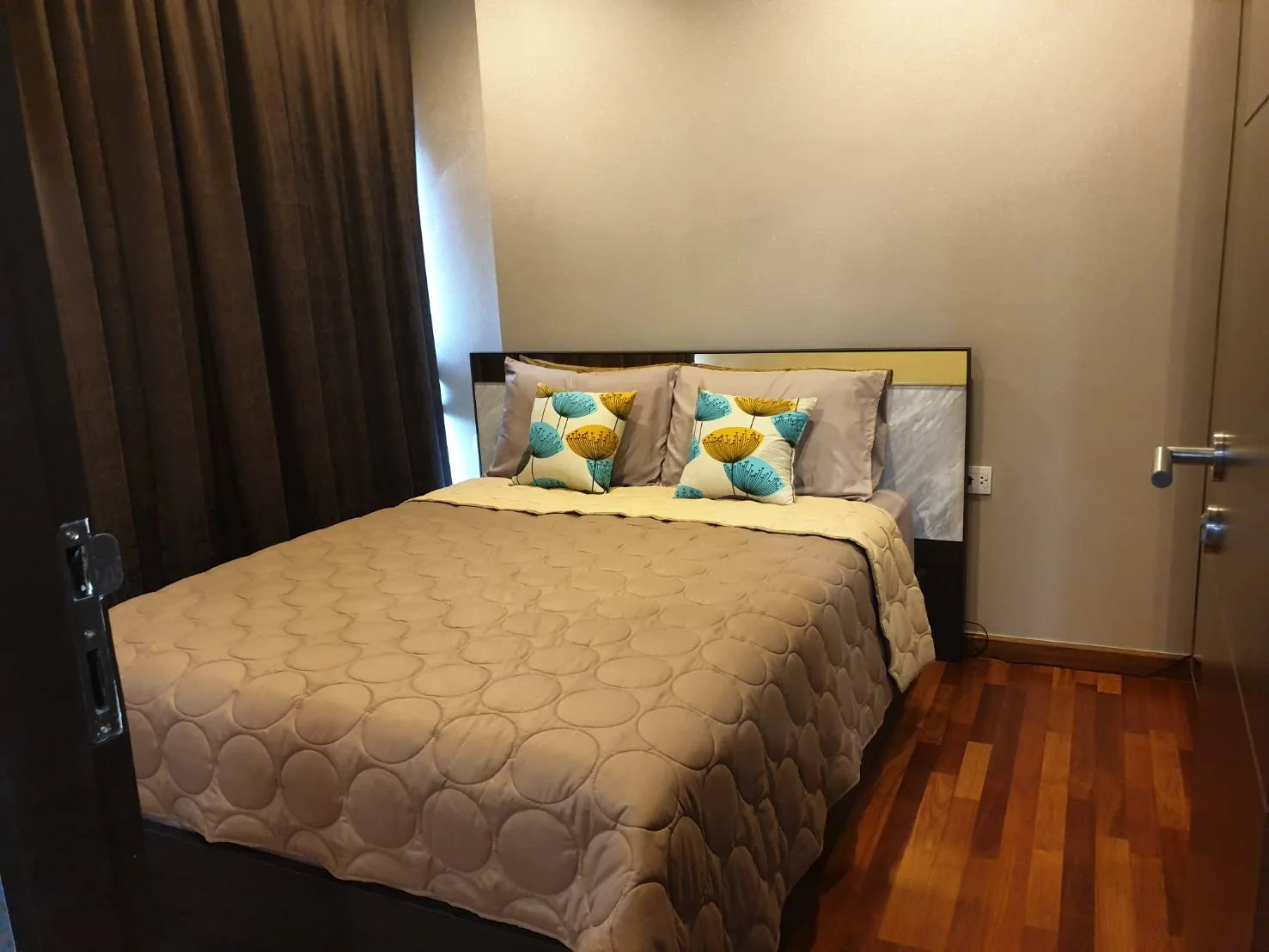 Property photos for Wish Signature 2 Midtown Siam