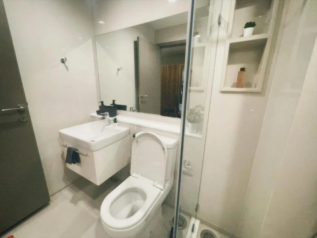 Property photos for Life Asoke Hype