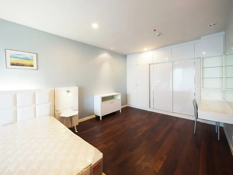Property photos for Circle Condominium