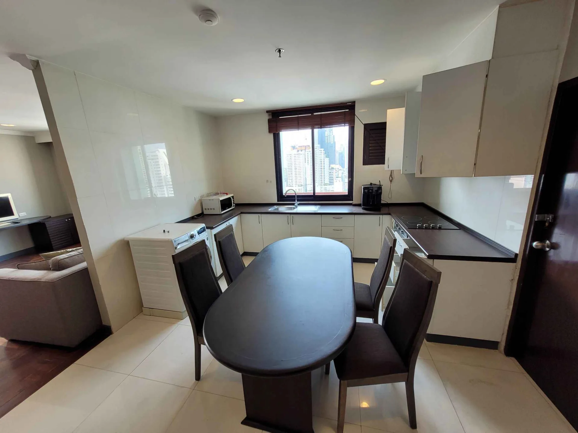 Property photos for Lake Green