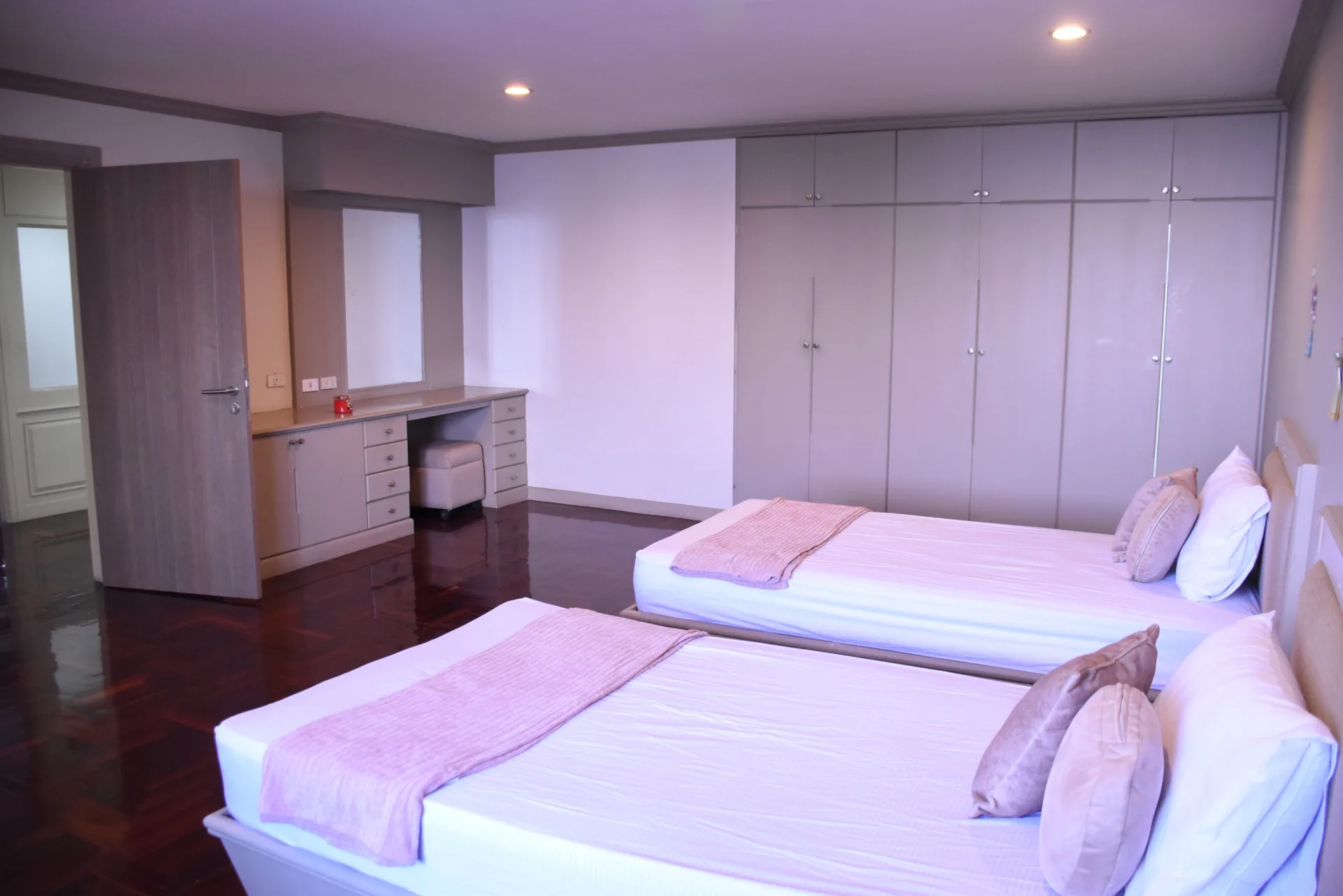 Property photos for Oriental Towers