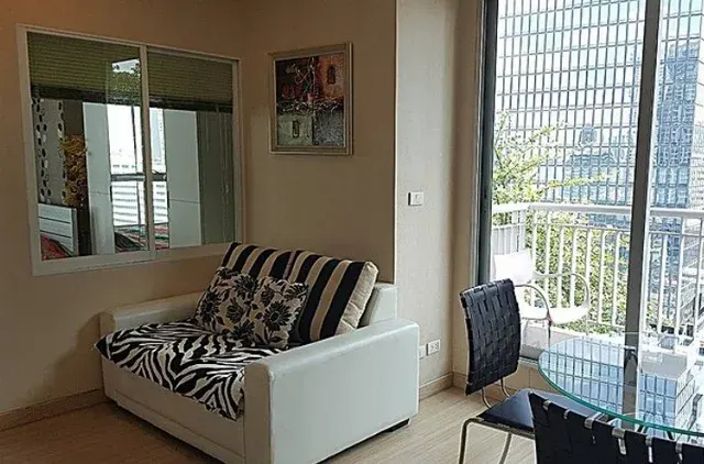 Property photos for Life @ Sathorn 10