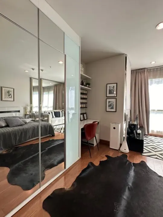 Property photos for The Address Chidlom
