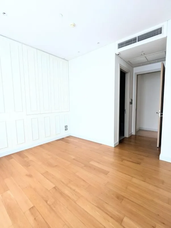 Property photos for Sindhorn Residence