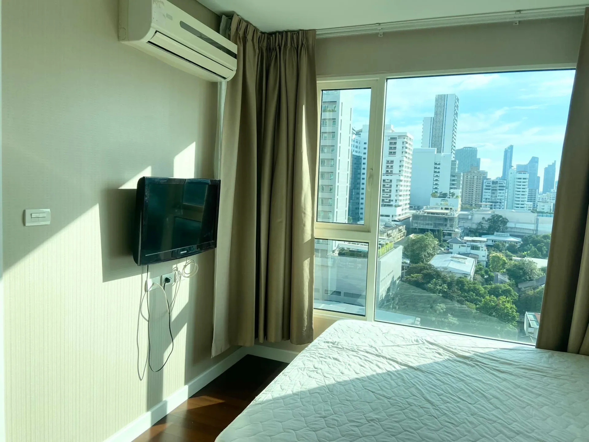 Property photos for Ivy Thonglor