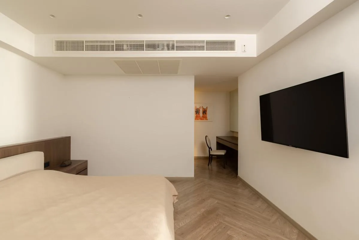 Property photos for Newton Tower