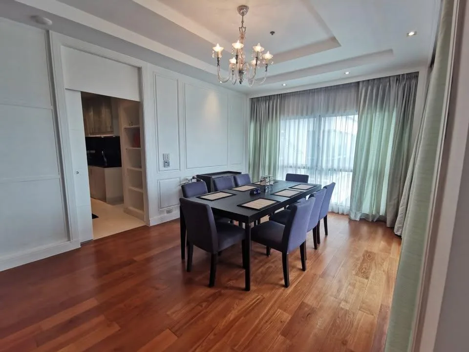 Property photos for Royal Residence Park