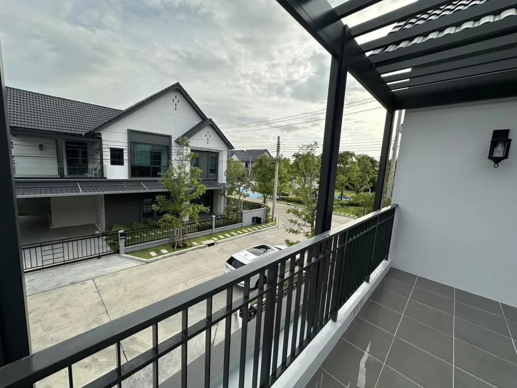 Property photos for Centro Bangna - Km.7
