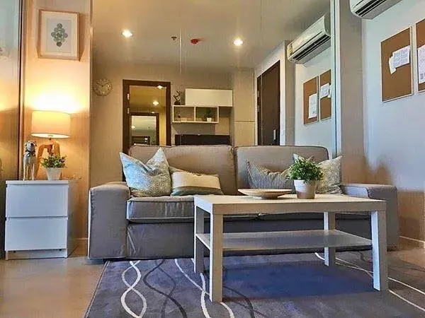Property photos for Rhythm Sathorn - Narathiwas