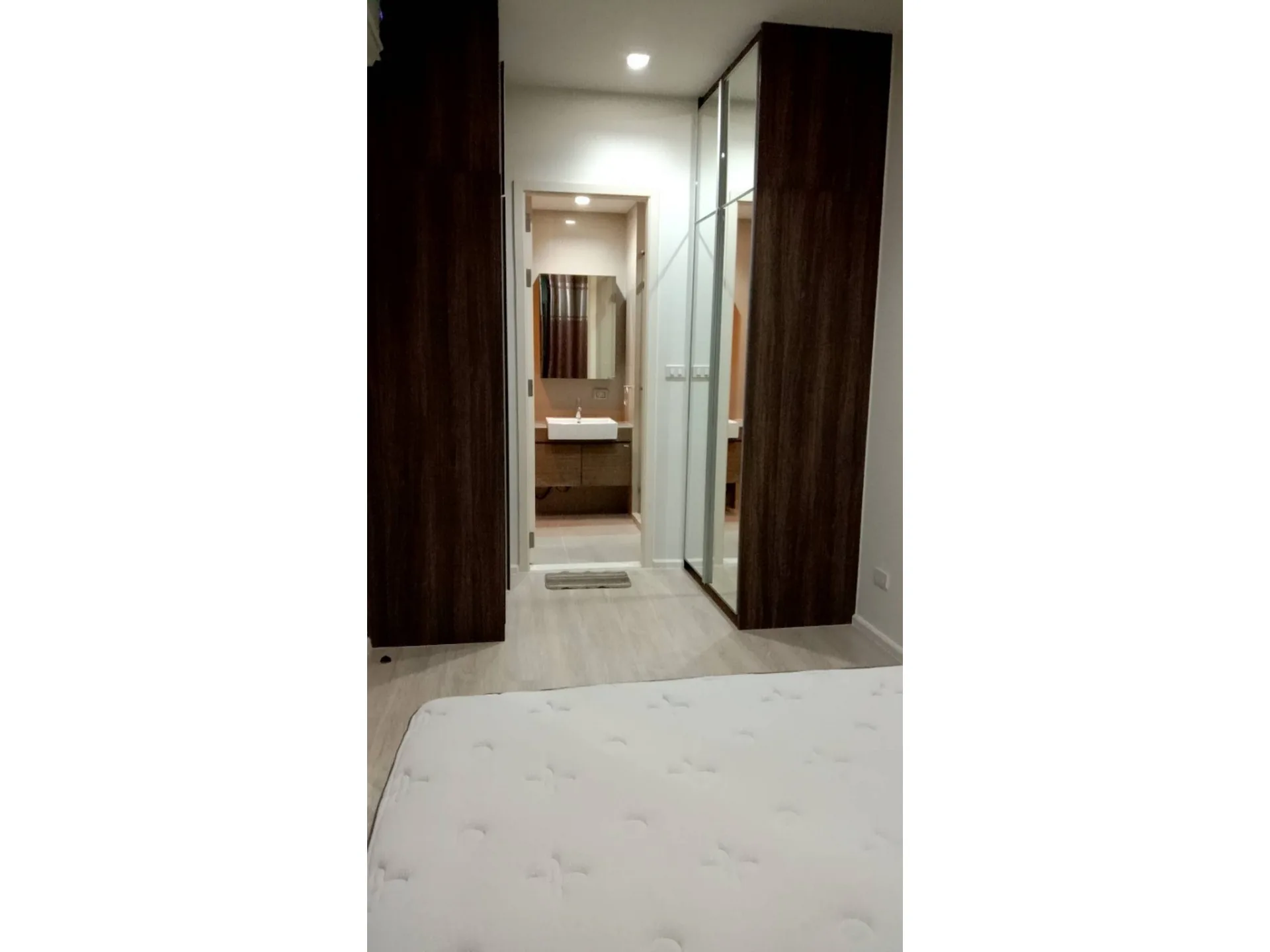 Property photos for Quinn Condo Ratchada
