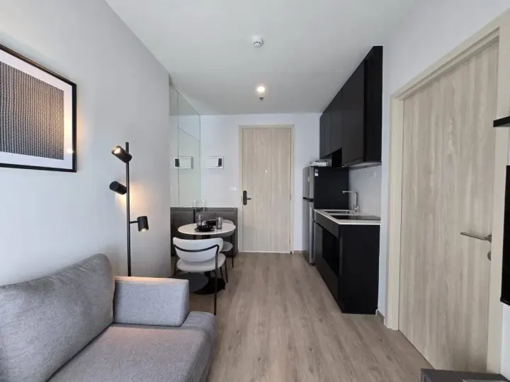 Property photos for Nue District R9