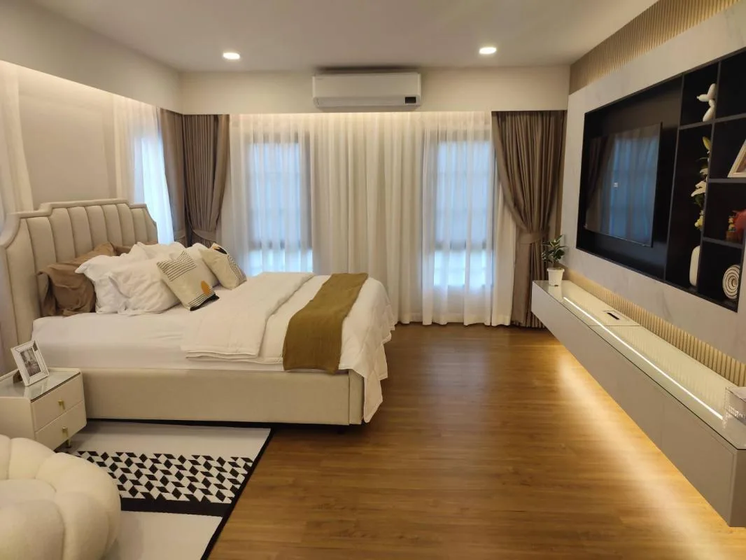 Property photos for Centro Bangna - Km.7