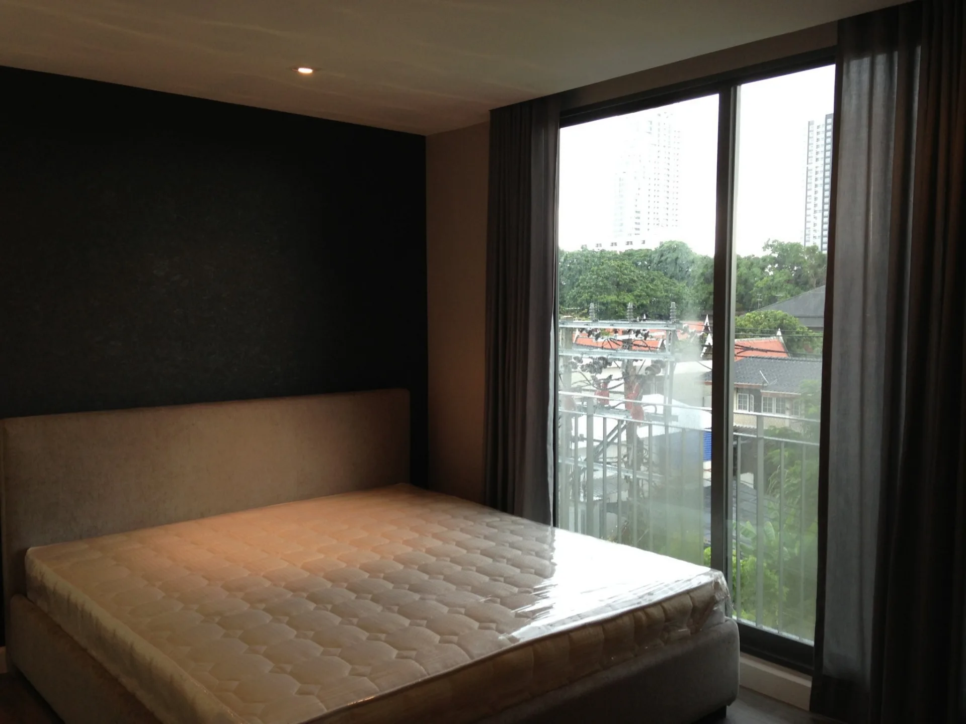Property photos for The Room Sukhumvit 40
