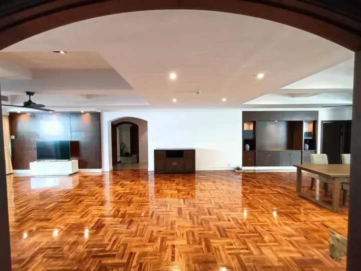 Property photos for Sachayan Court