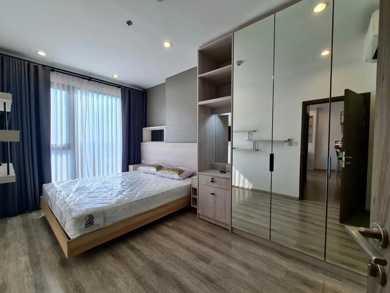 Property photos for IDEO Mobi Sukhumvit 66