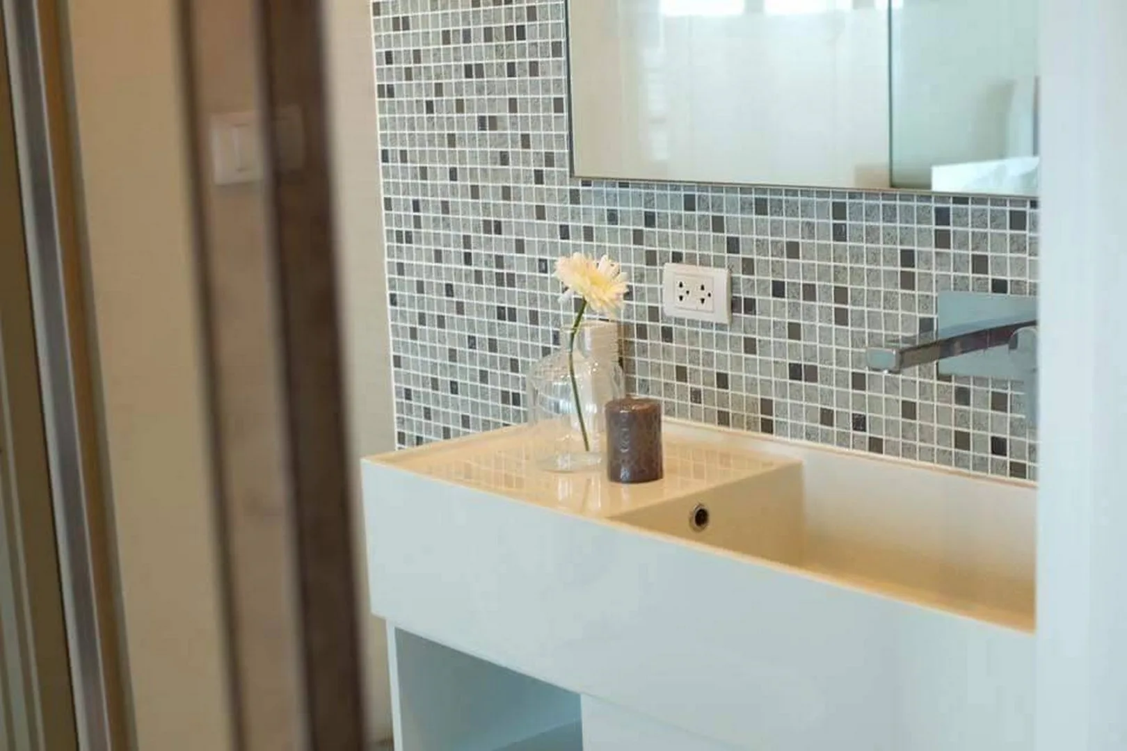 Property photos for The Room Sukhumvit 21