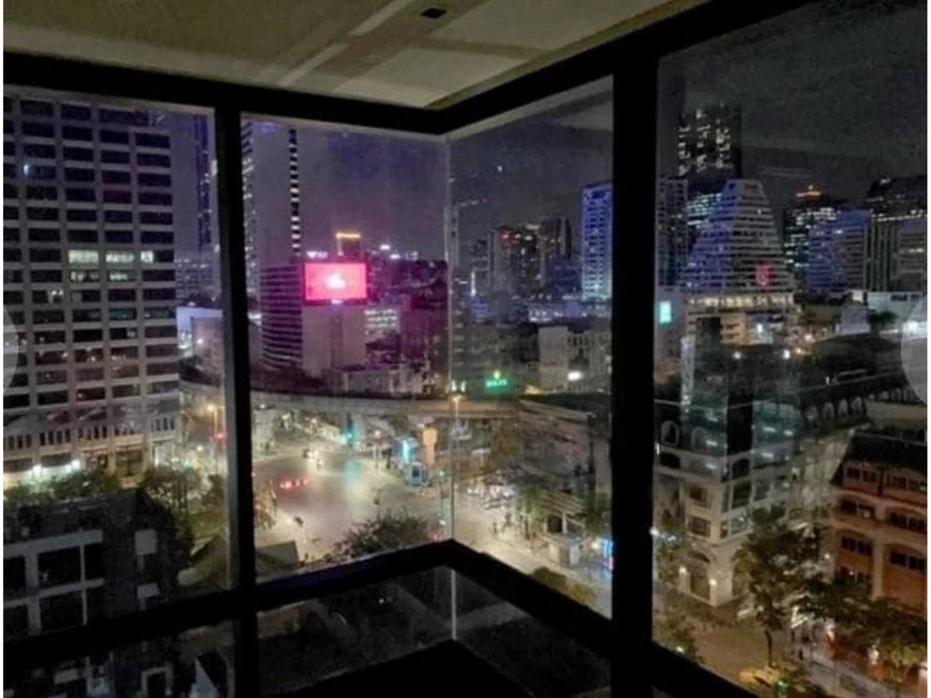Property photos for Ashton Silom