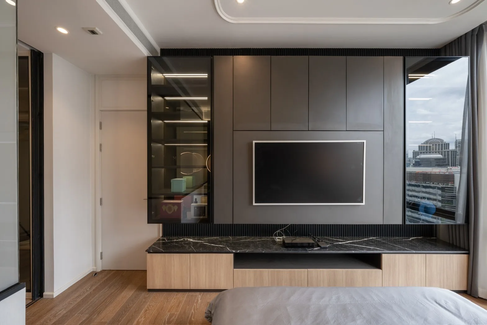 Property photos for Muniq Langsuan